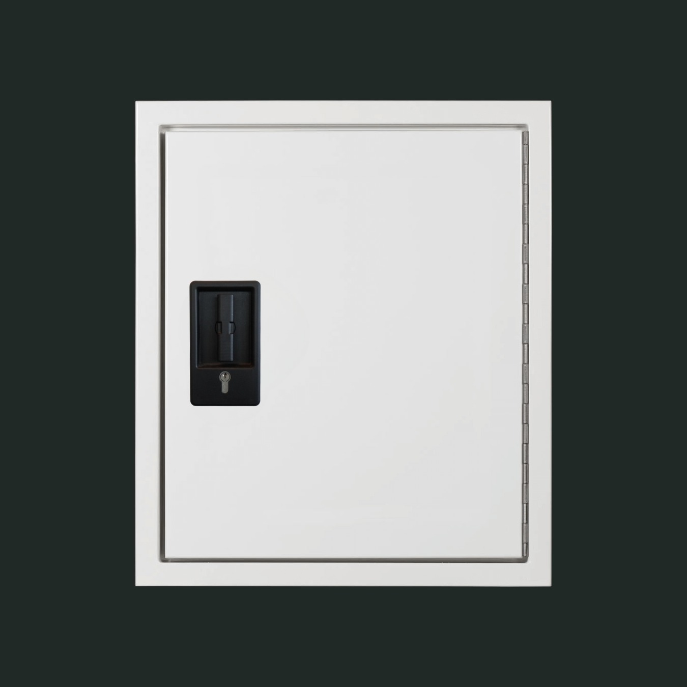 Outbound camper hatch for motorhomes and expedition vehicles, made of durable aluminium with sturdy locking mechanism for intensive use.